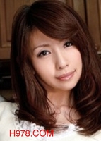 �������F